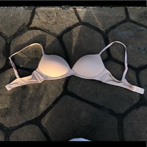 victoria’s secret wire free bra
